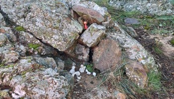 Belenes escondidos en la subida al pico de Noez