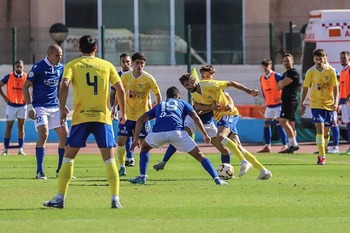 El CF Talavera saca en la recta final un valioso empate