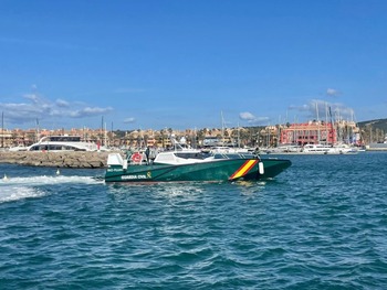 Muere un 'narco' en una persecución con una patrullera en Cádiz